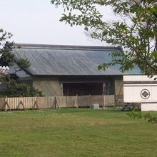 背面側の本丸御門