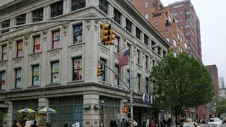 オールド ネイビー (18丁目6番街店)