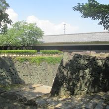 さて、こちらは「不開門」近くの「櫓群」です