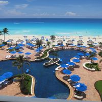 ホテルのバルコニーから