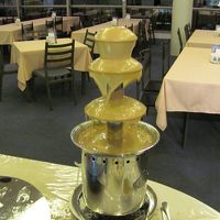 ホワイトチョコのファウンテンです