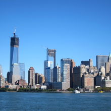 フェリーからのマンハッタンの眺め