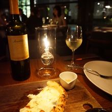 4種のピザ。蜂蜜との相性はやはり最高！