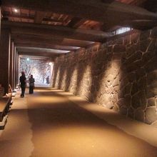 へぇー、こうなってるんだぁ…