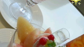 季節ごとの、旬のフルーツをたっぷり使ったデザートは自分へのご褒美的な存在