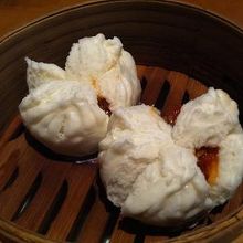 自家製チャーシュー肉まん