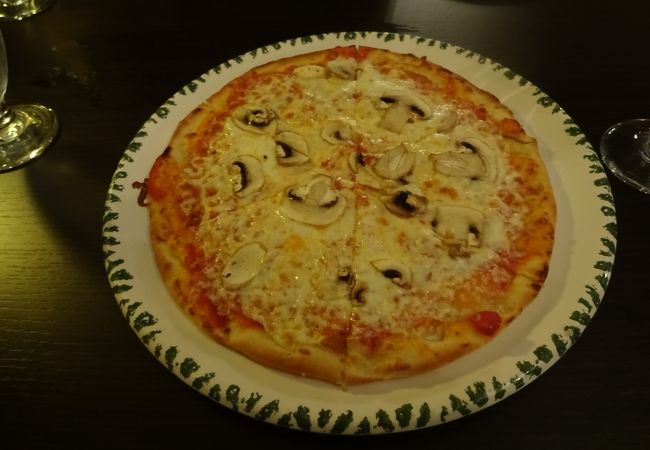 ピザはいいけどスパゲティは私たちには柔らかすぎ。