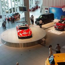 展示スペースは広いです。