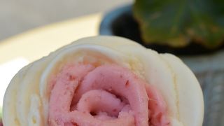 可愛らしいだけでなくおいしいバラのジェラート