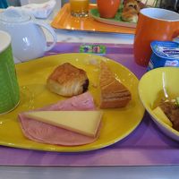 朝食。ガトーバスクもありました。