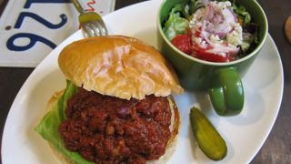 倶知安駅近くのアメリカンテイストなバーガーの店