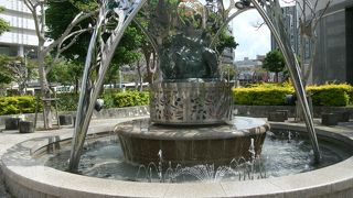 付近で働く人々の憩いの場所