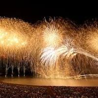 柏崎花火大会で留まりました。