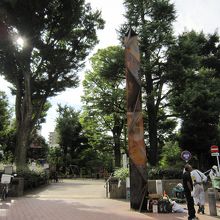 公園内３−正面入口