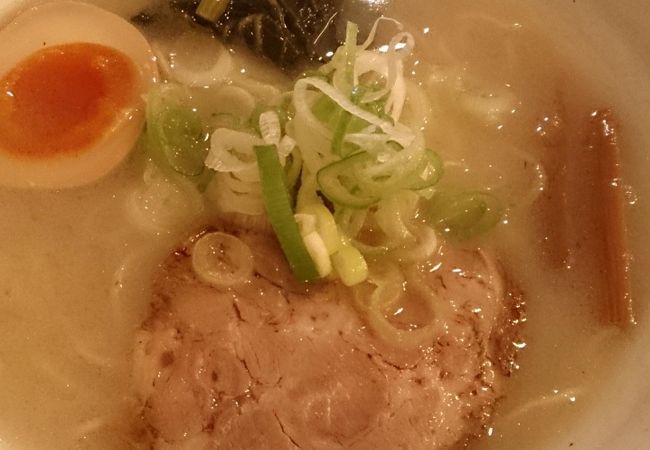 変わったラーメンが楽しめる！