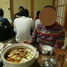 これだけ。暖かい食べ物をおなかいっぱい食べることができた。