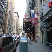 32stを歩き、ホテルのまえの道路から撮影