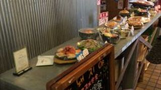 おいしい豚肉とキムチを本場の味を再現して提供してくれています。