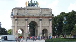 エトワール凱旋門までここから２?