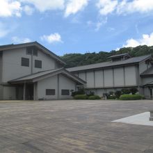 大きな施設で、写真に収まりません