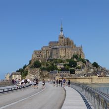 橋は完成したばかり