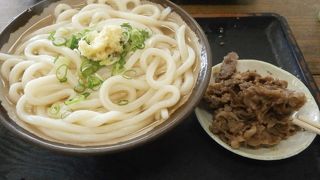 肉うどんの店？