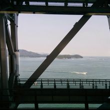 快速マリンライナー車内から見る瀬戸内海の景色