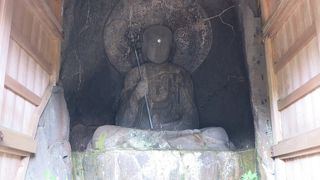元箱根石仏群の中で、最大の地蔵磨崖仏