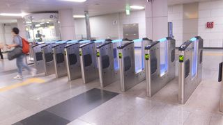 恐らく韓国メトロで一番綺麗な駅