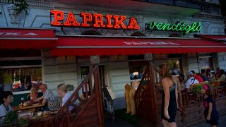 予約必須。低価格でフォアグラが食べられる。