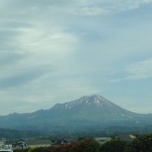 この道の駅から島根県方面に走ると大山が見られます。