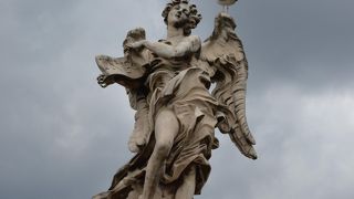 ベルニーニの天使像　オリジナルを見に行こう