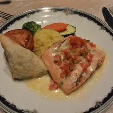 サーモングリル。お味はまぁまぁだったそうです