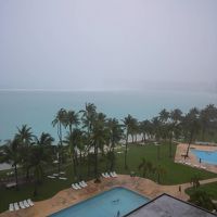 海が近い。たとえ曇っていても。