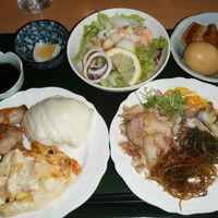 夕食のﾌﾞｯﾌｪ