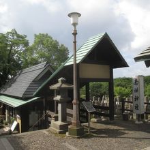 「南洲神社」の境内に入りました