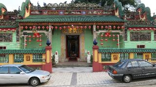 チャイナタウンの南