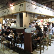 フードコート (ターミナル21)