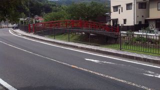 真っ赤な橋