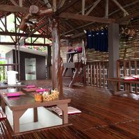 気持ち良〜いお食事処