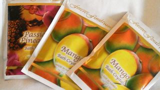 食品だけでなく女子向けお土産もチェック☆彡