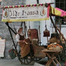 店頭ではアーモンドのお菓子を売っています