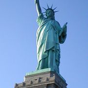 ＝自由の女神＝　ニューヨークに来たらココ来るでしょう！