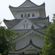 珍しい四層の天守