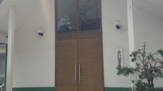 小町通りから一歩入った場所!!