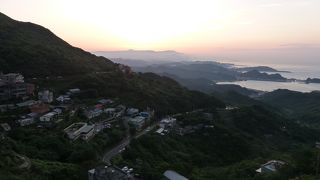 夕方から夜までいるべき