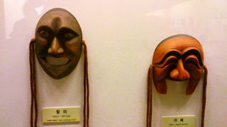 河回仮面と世界の仮面の展示