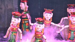 人形の動きがコミカル