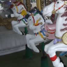 メリーゴーランドもあります。