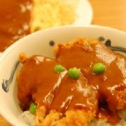 カツ丼とラーメンが人気